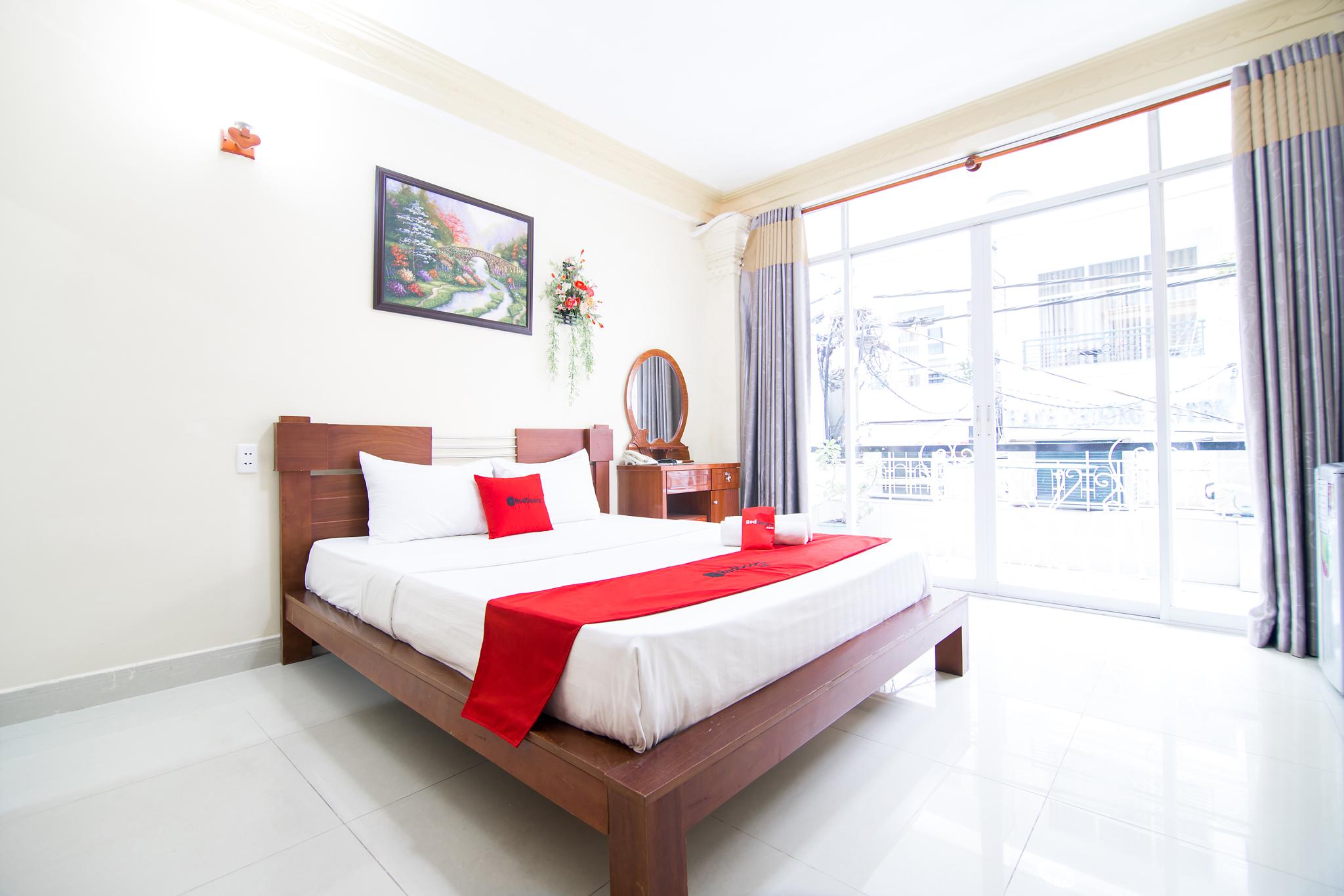 Reddoorz Plus @ Pham Ngu Lao 2 Ho Chi Minh City Exterior photo